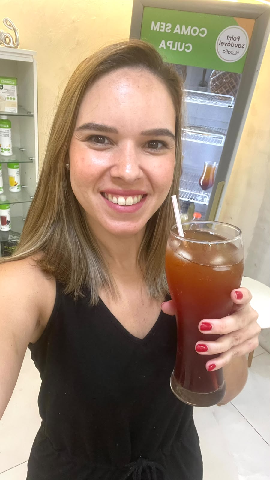 Naty com bebida